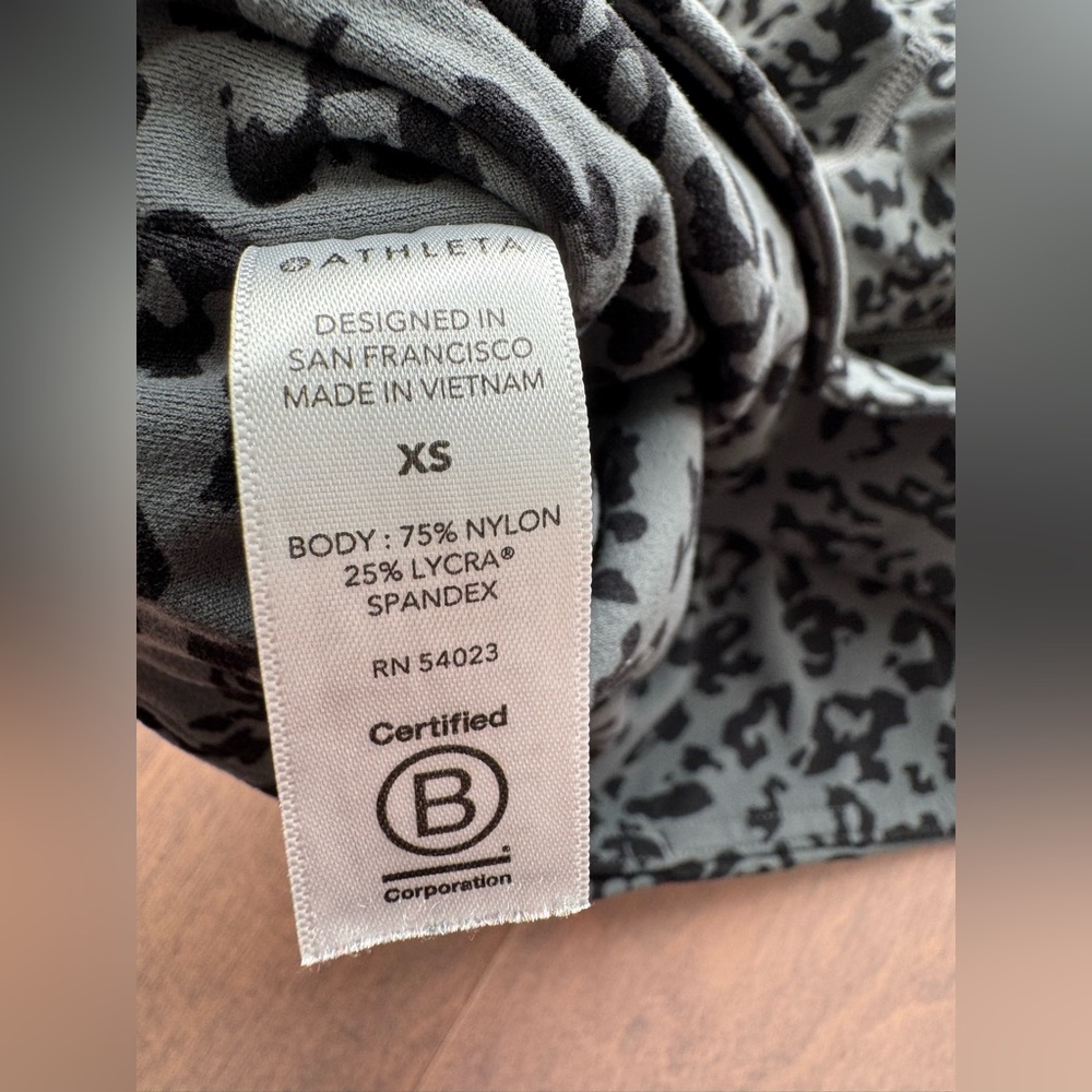 Athleta Elation Ultra High Rise Tights - Picture 11 of 12